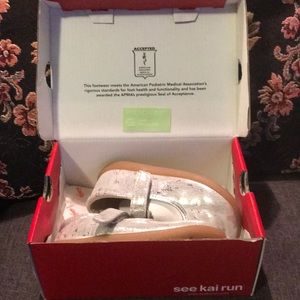 See Kai run silver toddler shoes size us kids 8